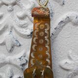 2 anciennes lampes à huile en laiton calel caleil cracet