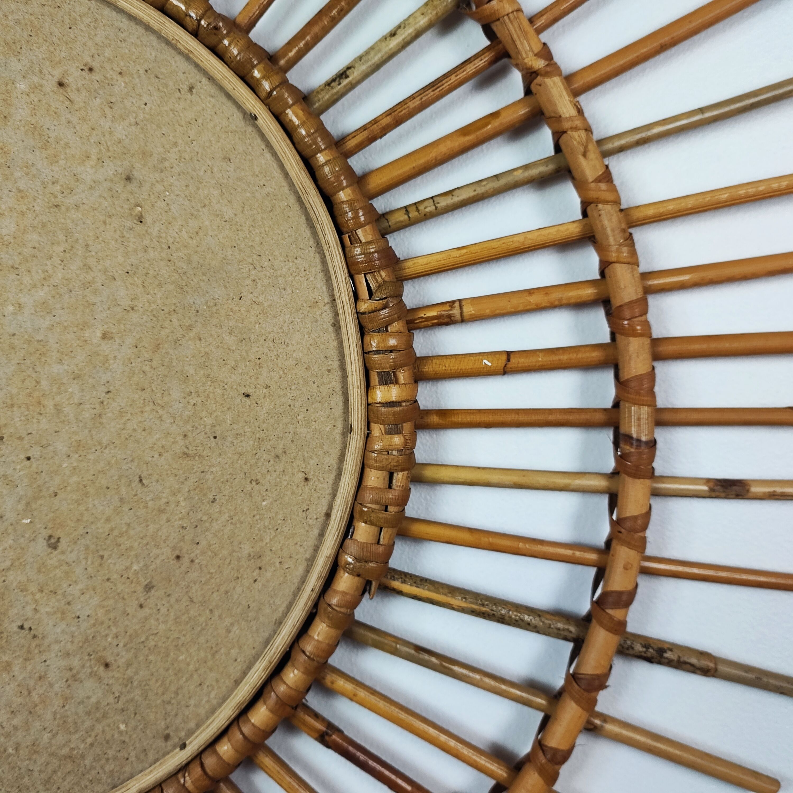Rattan mirror 60