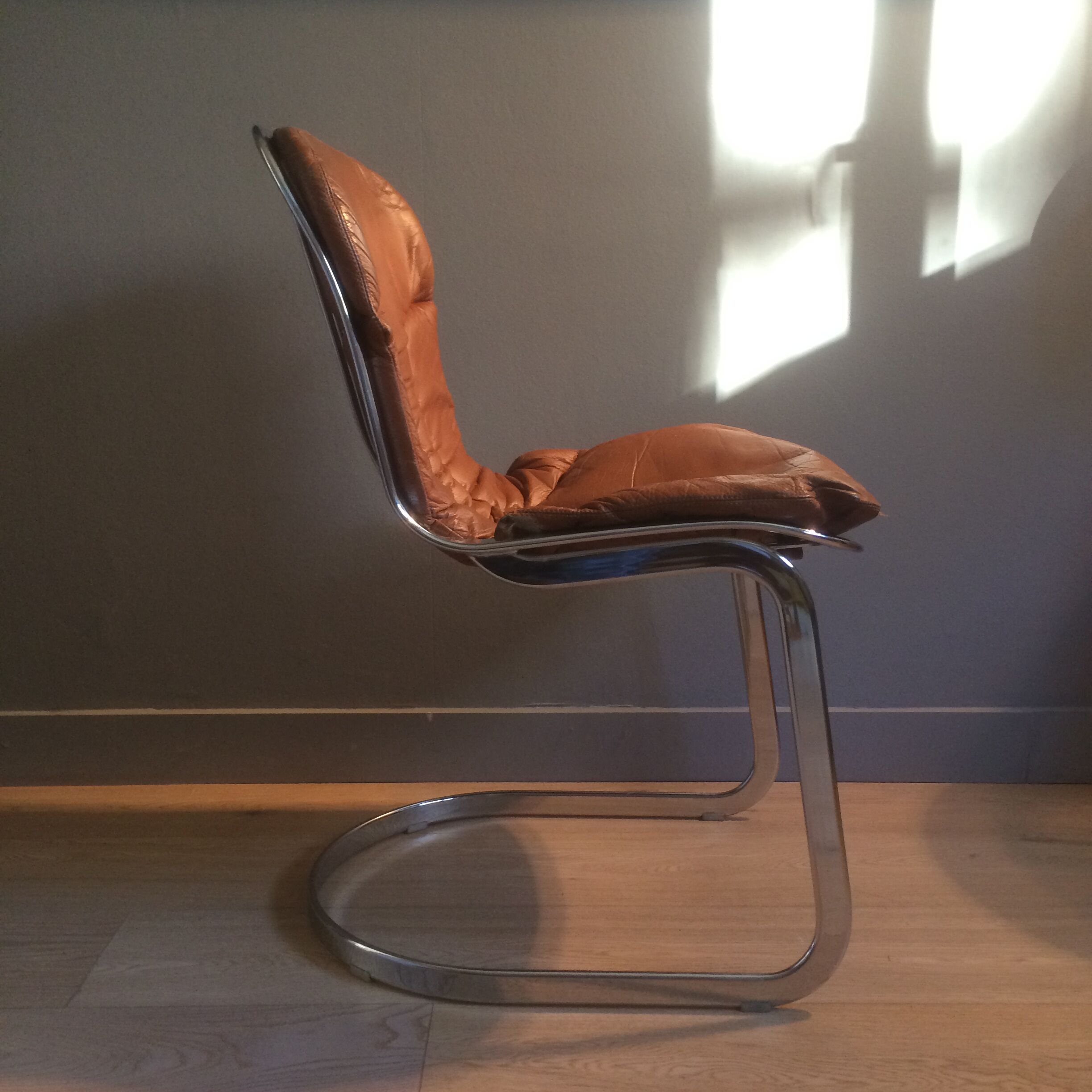 Suite de 6 chaises Cidue Italie 1970