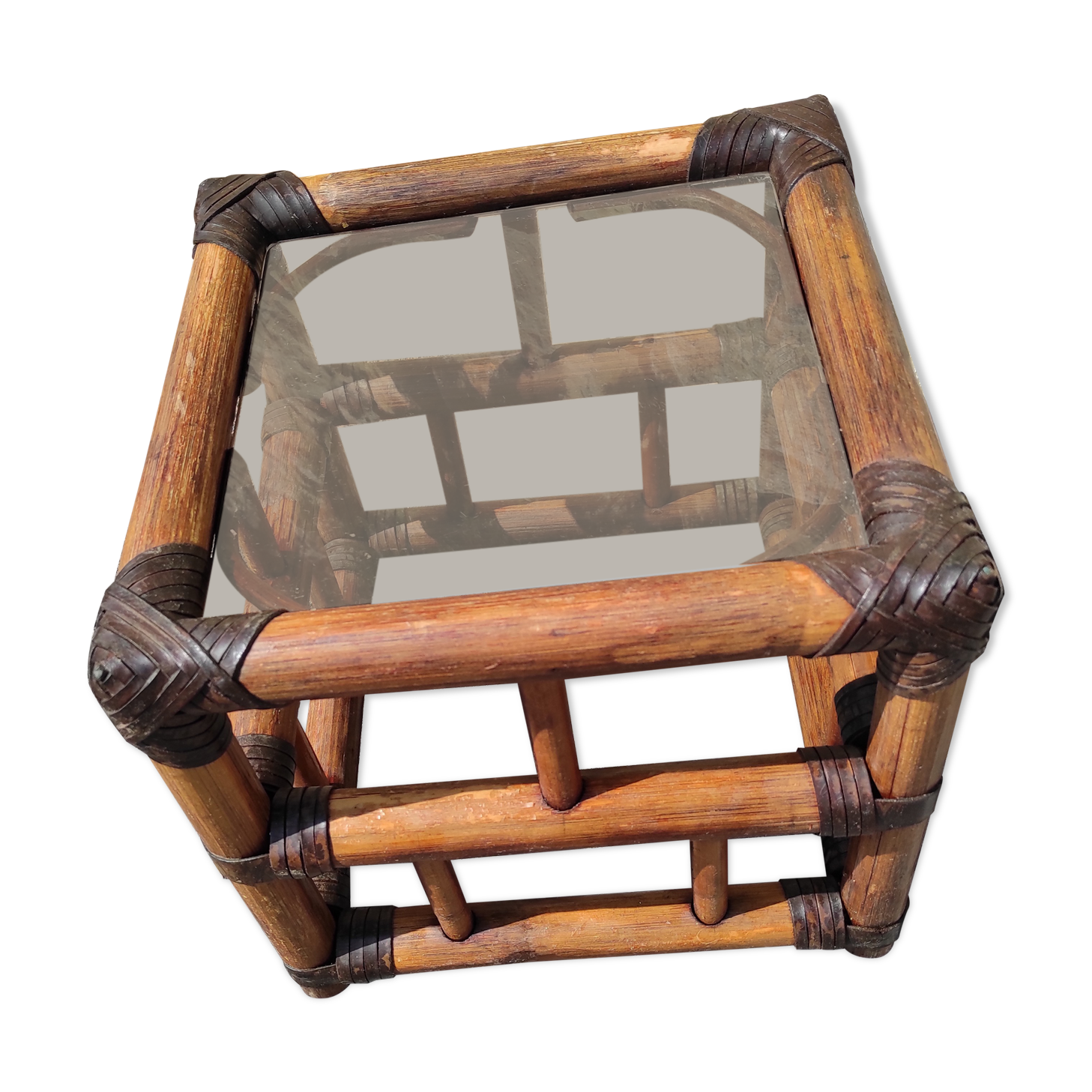 Table d'appoint en bambou vintage avec 1 plateau en verre couleur ambre foncé