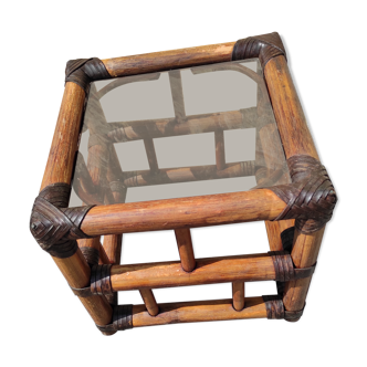 Vintage bamboo side table with 1 dark amber glass top