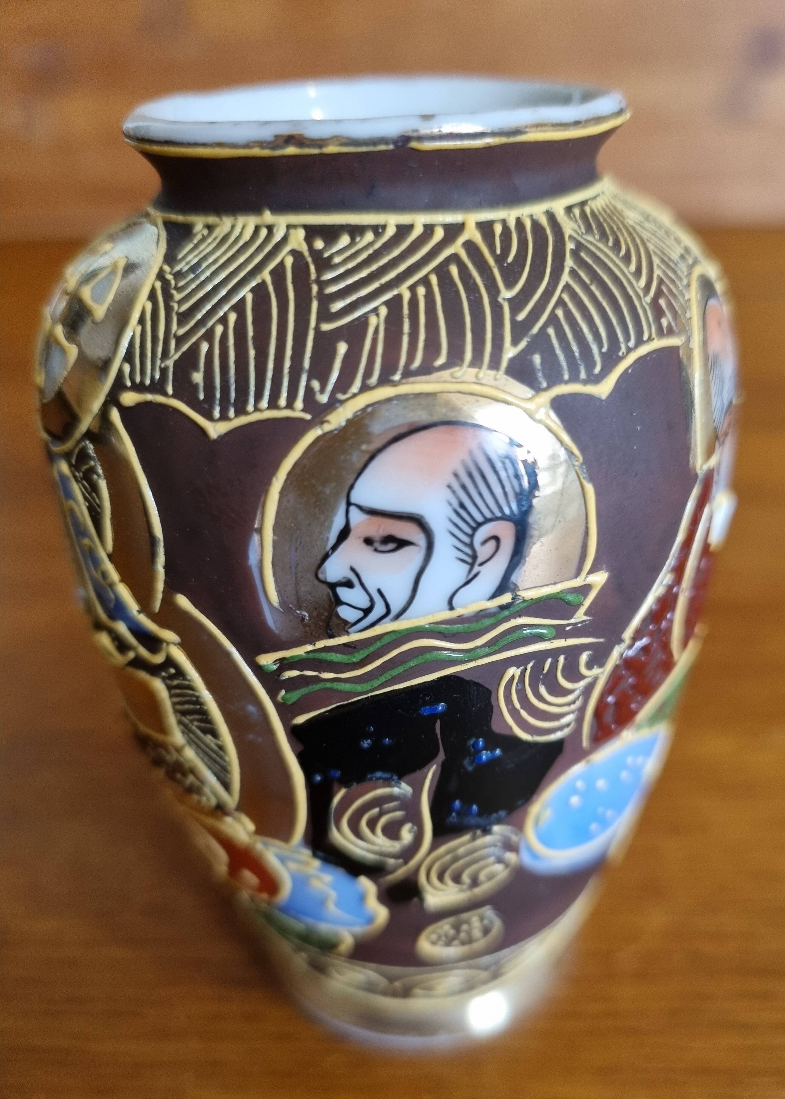 Set of 2 Japanese Satsuma ceramic vases