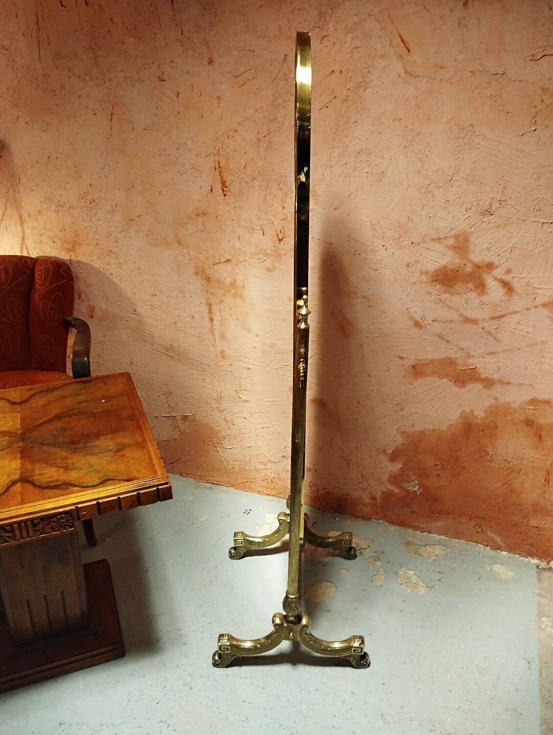 Psyche, standing mirror