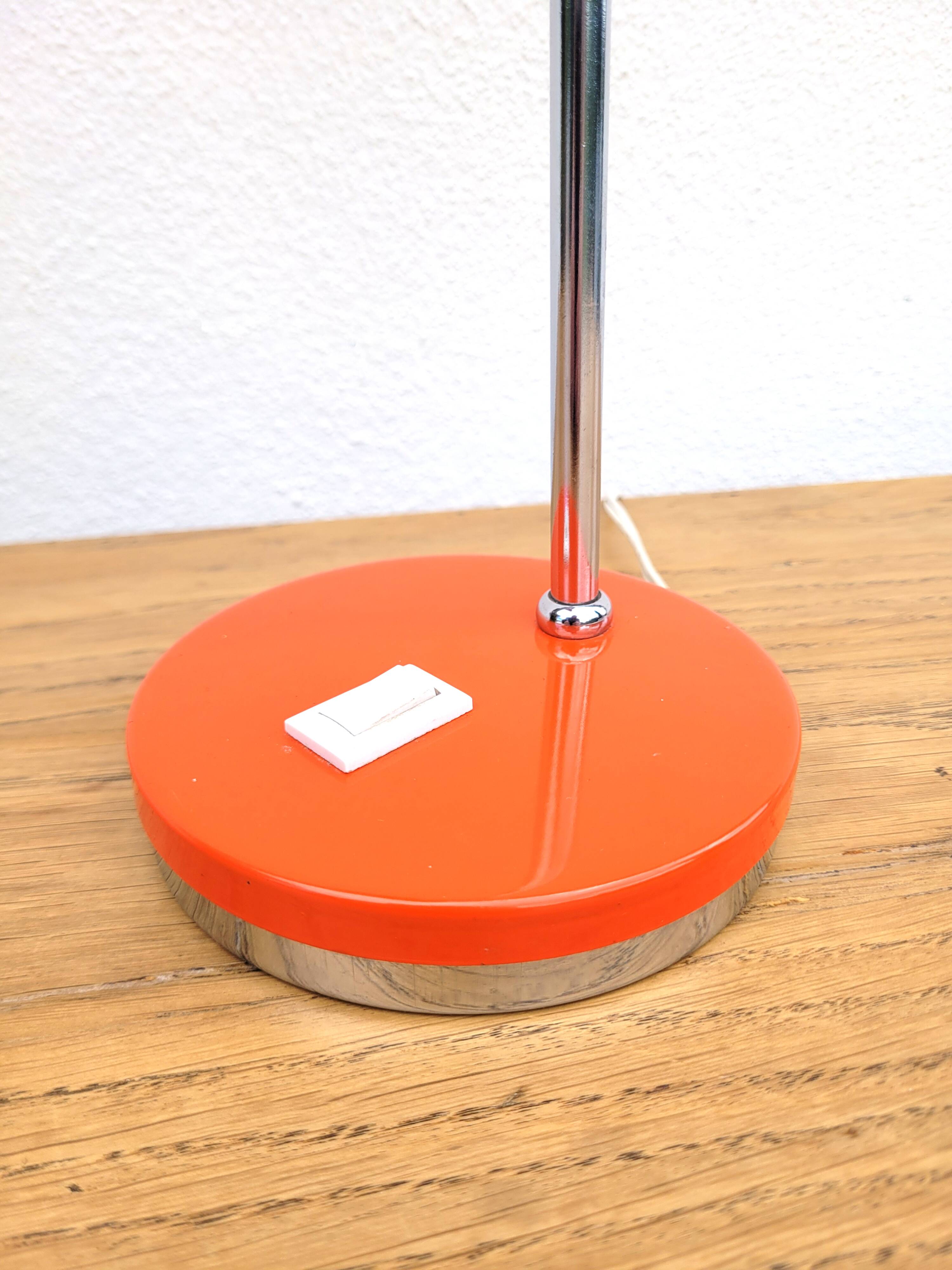 Lampe articulée orange et chrome 1970