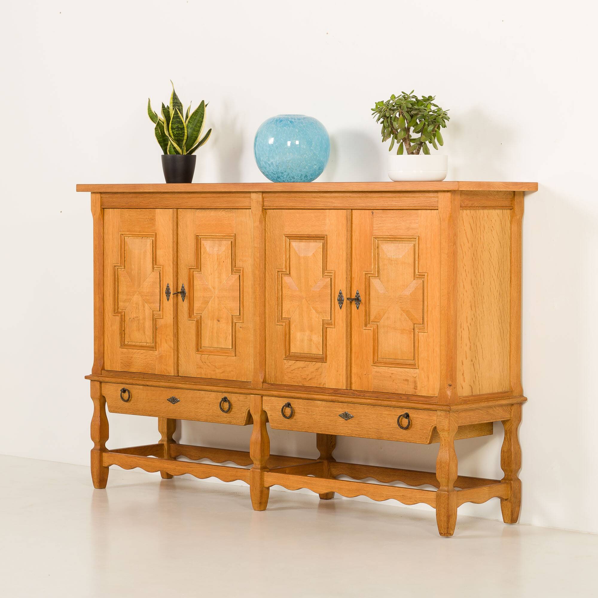 Henning Kjaernulf oak sideboard, 1970s
