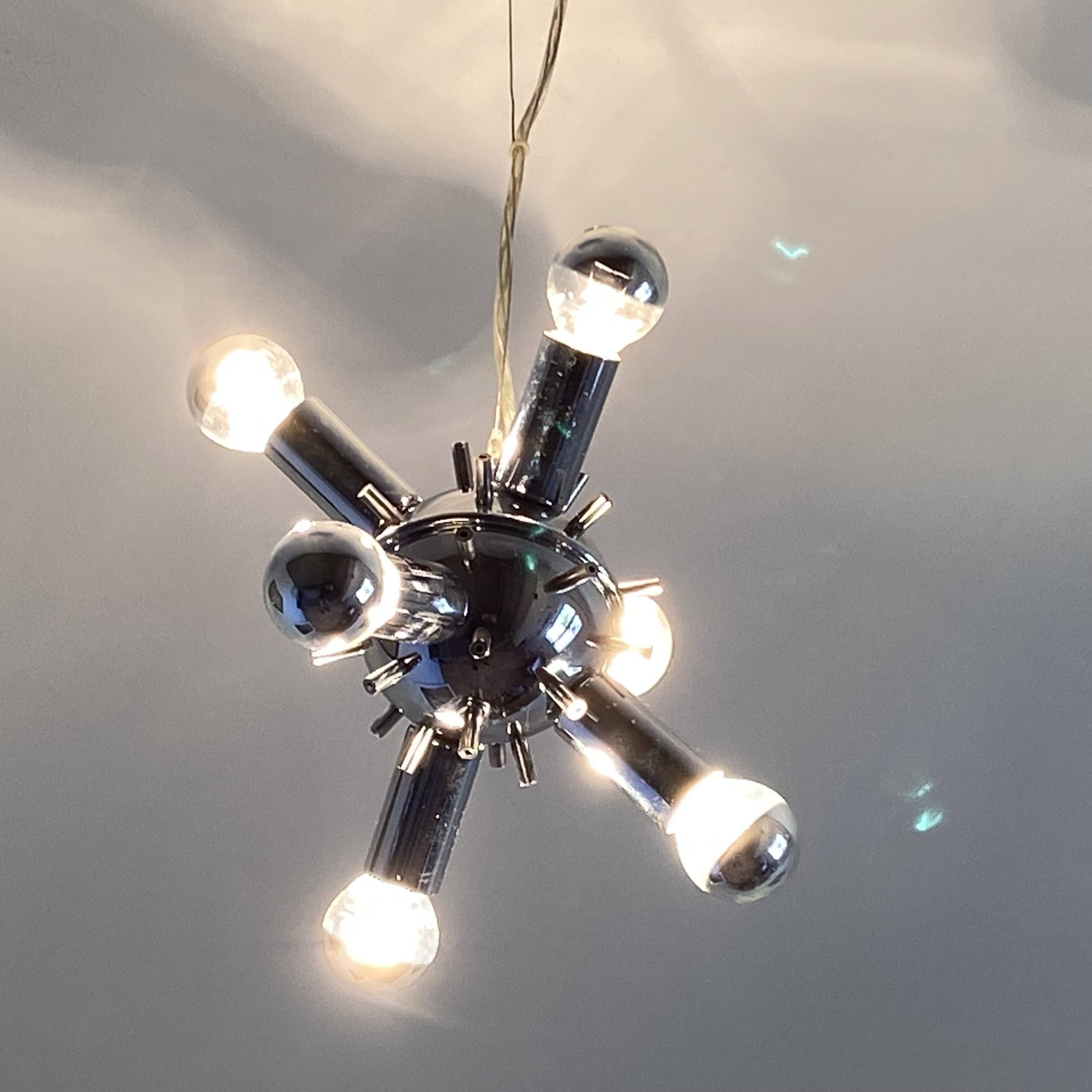 Suspension Spoutnik. 1980. Space age.