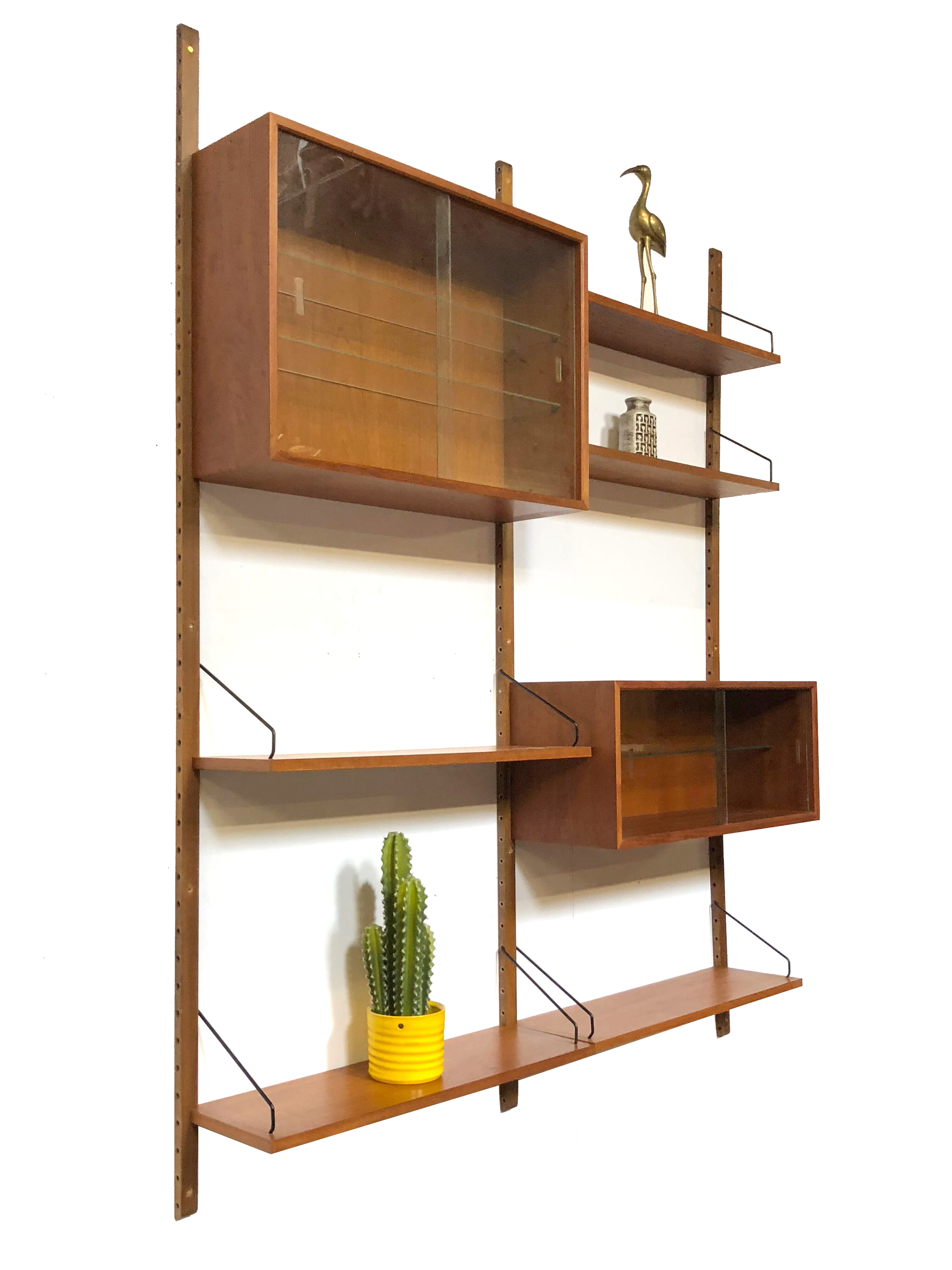 Poul Cadovius royal system