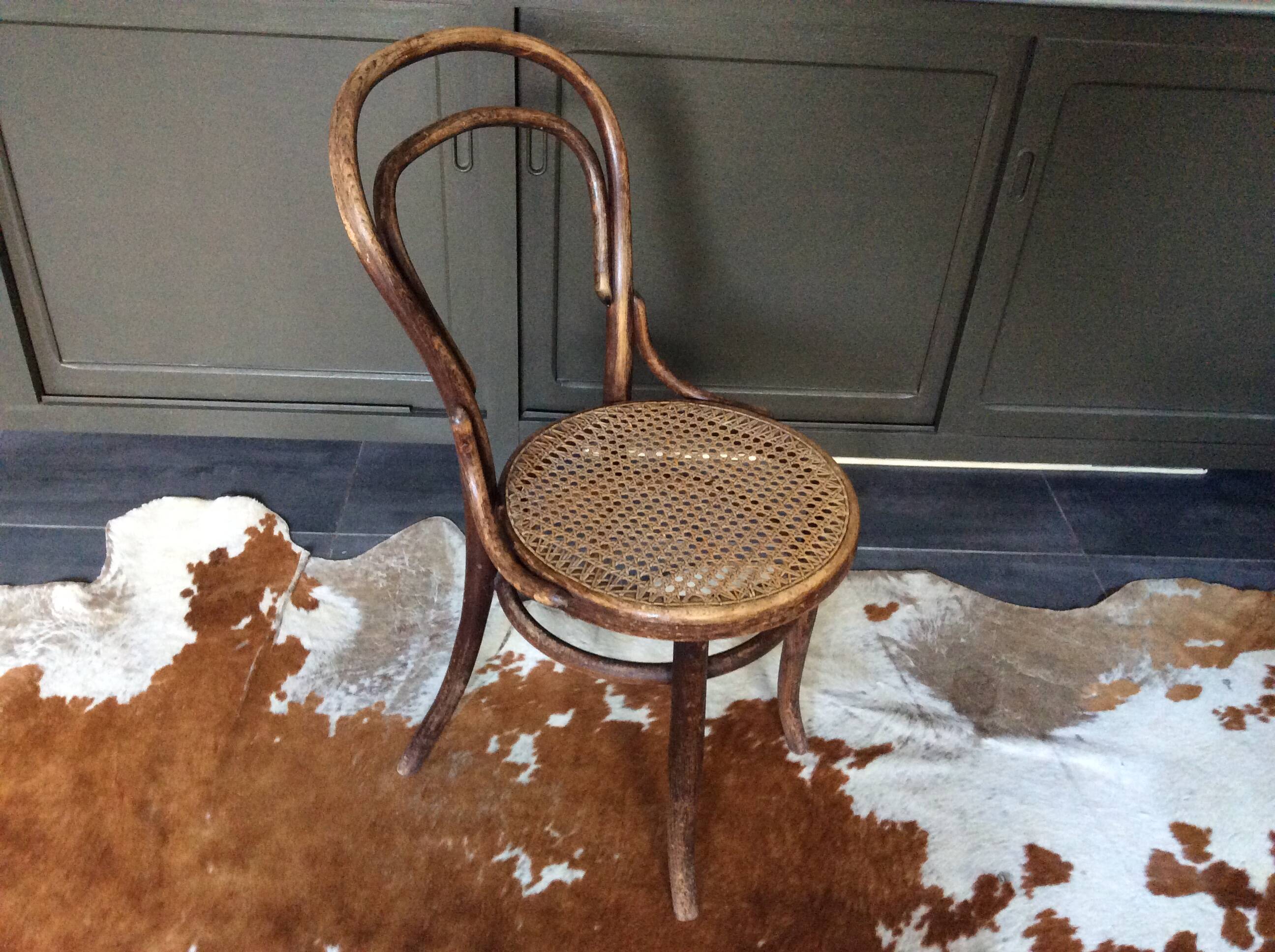 Hoffmann bistro chair