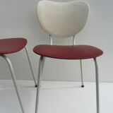 Lot of 2 vintage chairs