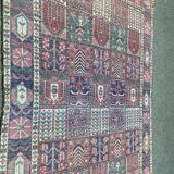 Handmade beige Bakhtiar rug with flowers 200x300.