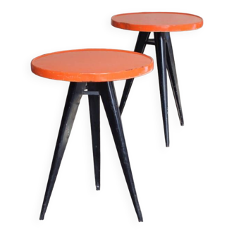 Xavier Pauchard - Deux tables rondes de bistro Tholix métal 1960