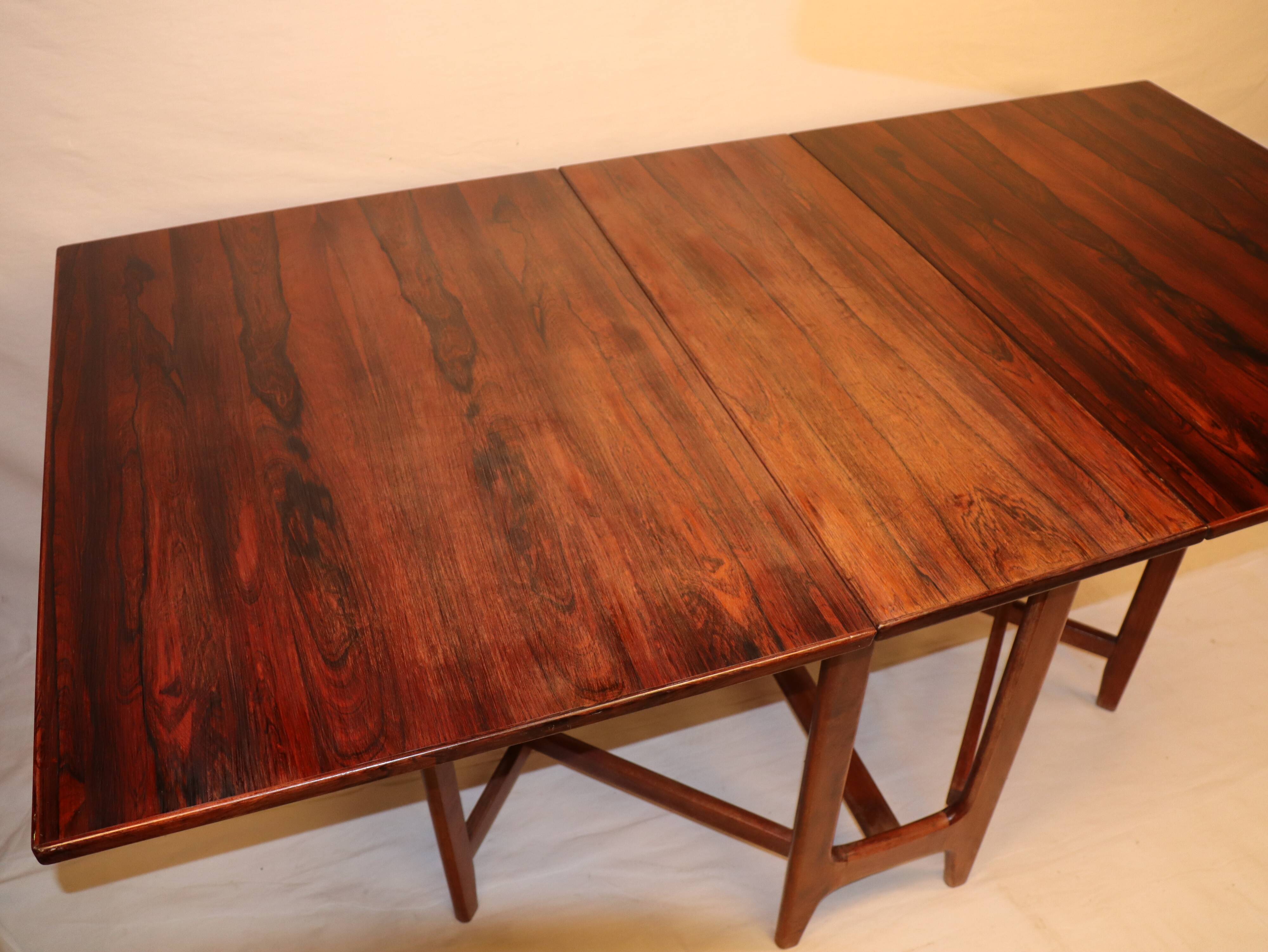 Bendt Winge scandinavian rosewood expandable table, 1960