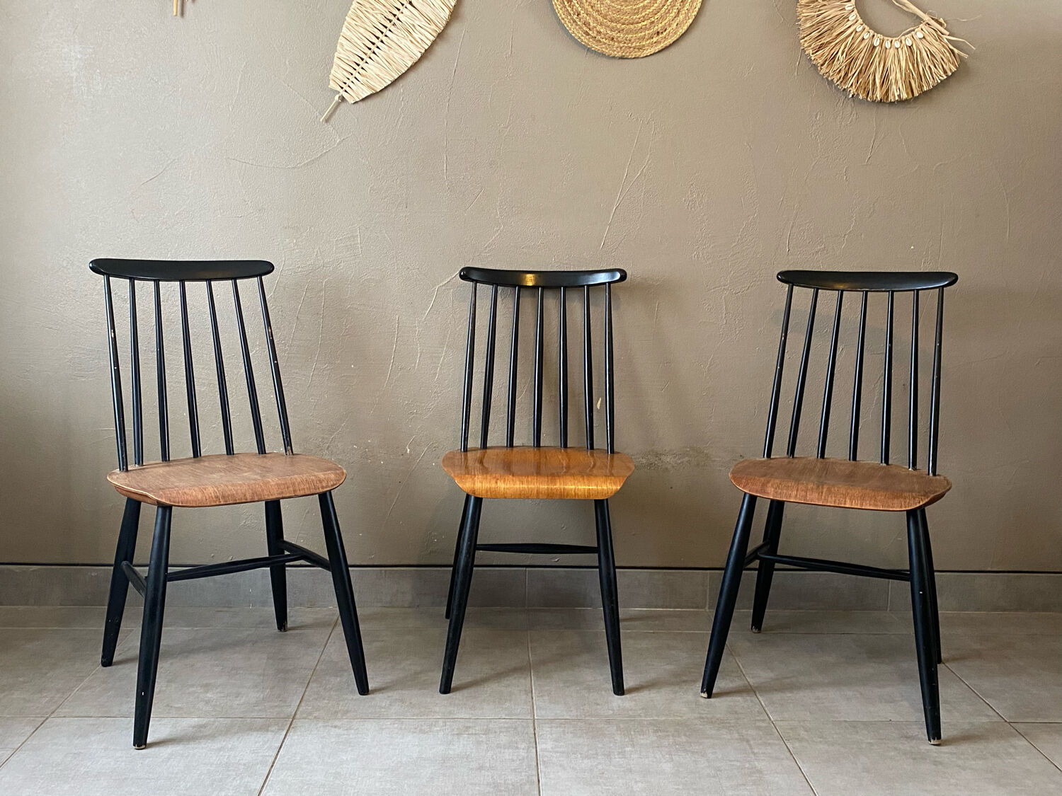 3 vintage Fanett chairs, Tapiovaara model, Stol Kamnik edition