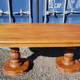 Oval dining table in solid teak