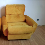 Fauteuil velours jaune
