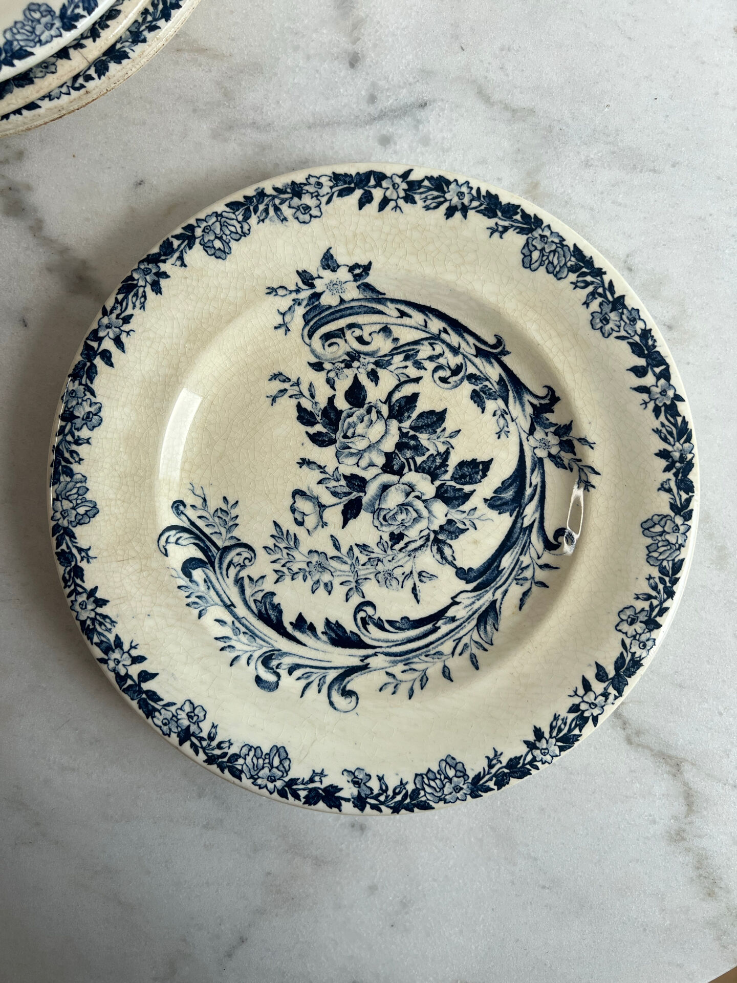 6 assiettes à dessert en terre de fer