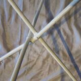 Table de jardin blanche en métal ronde