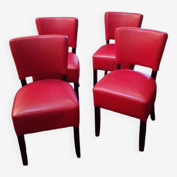 4 chaises rouges