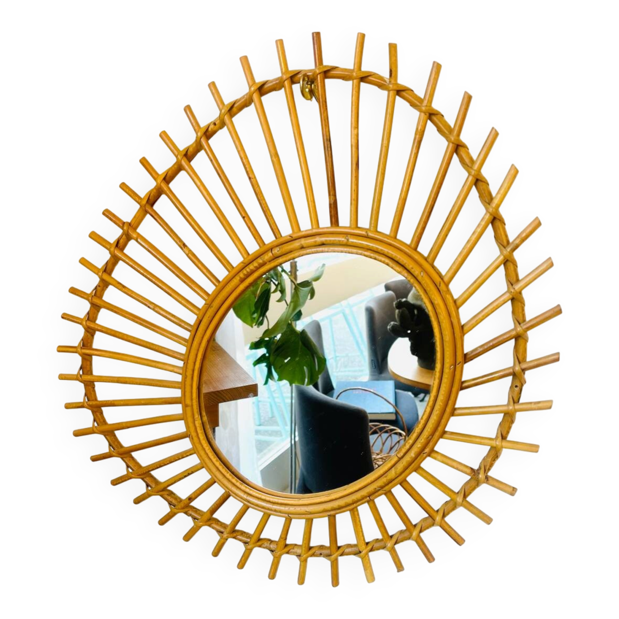Vintage sun mirror in rattan – 60s/70s