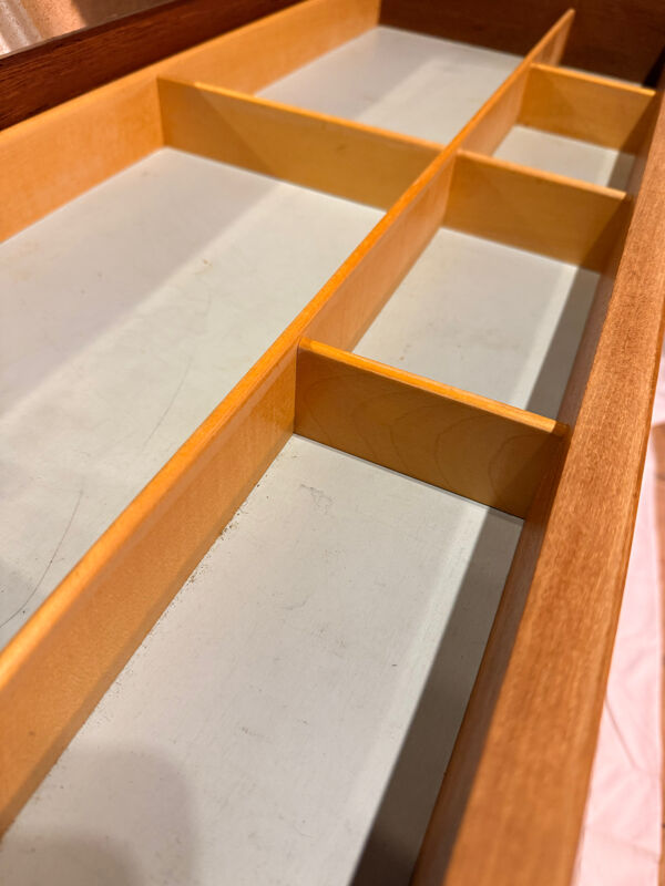 Coiffeuse scandinave