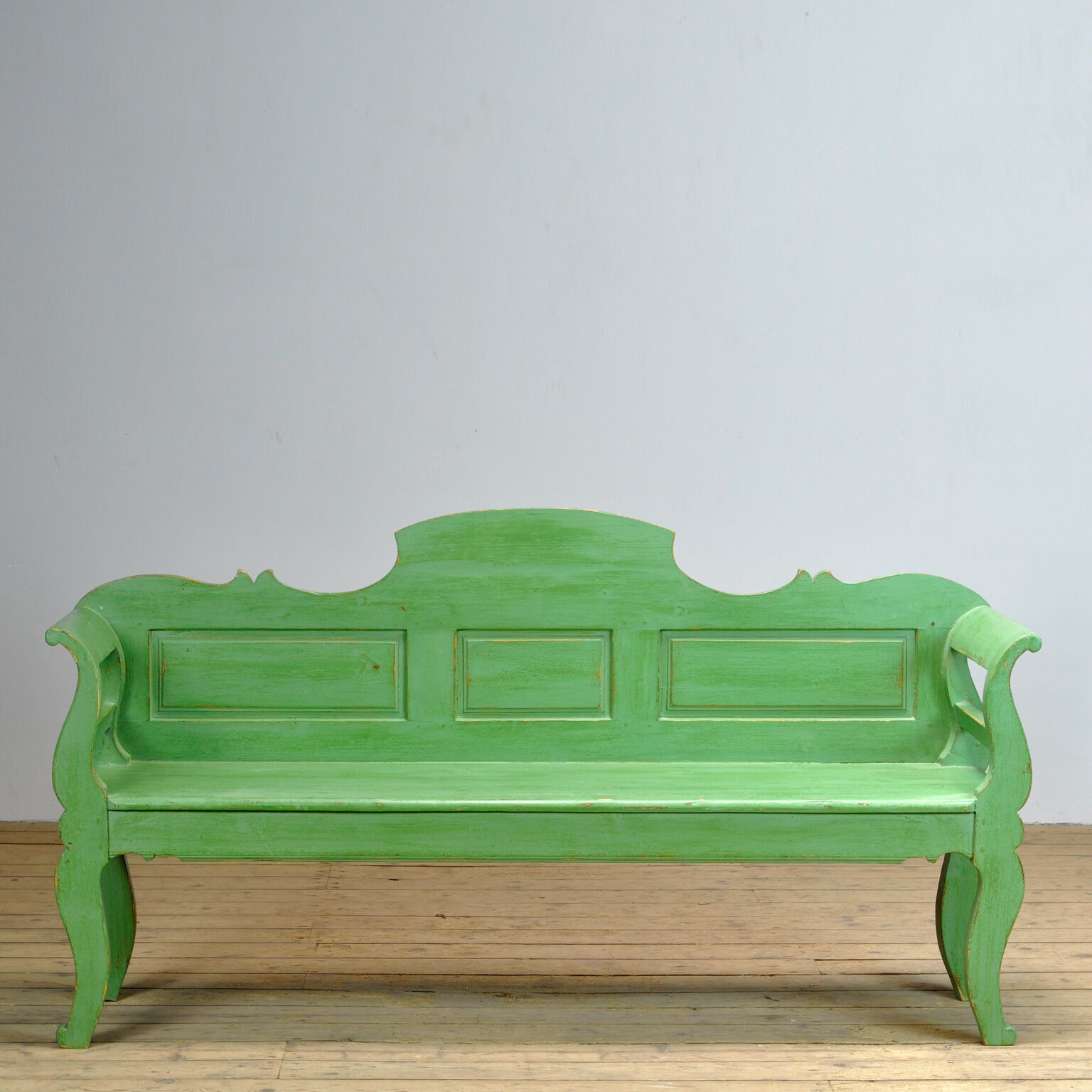 Antique pine bench, 1920s
