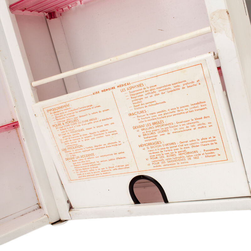 Medicine cabinet space metal double door with key Nightingale vintage