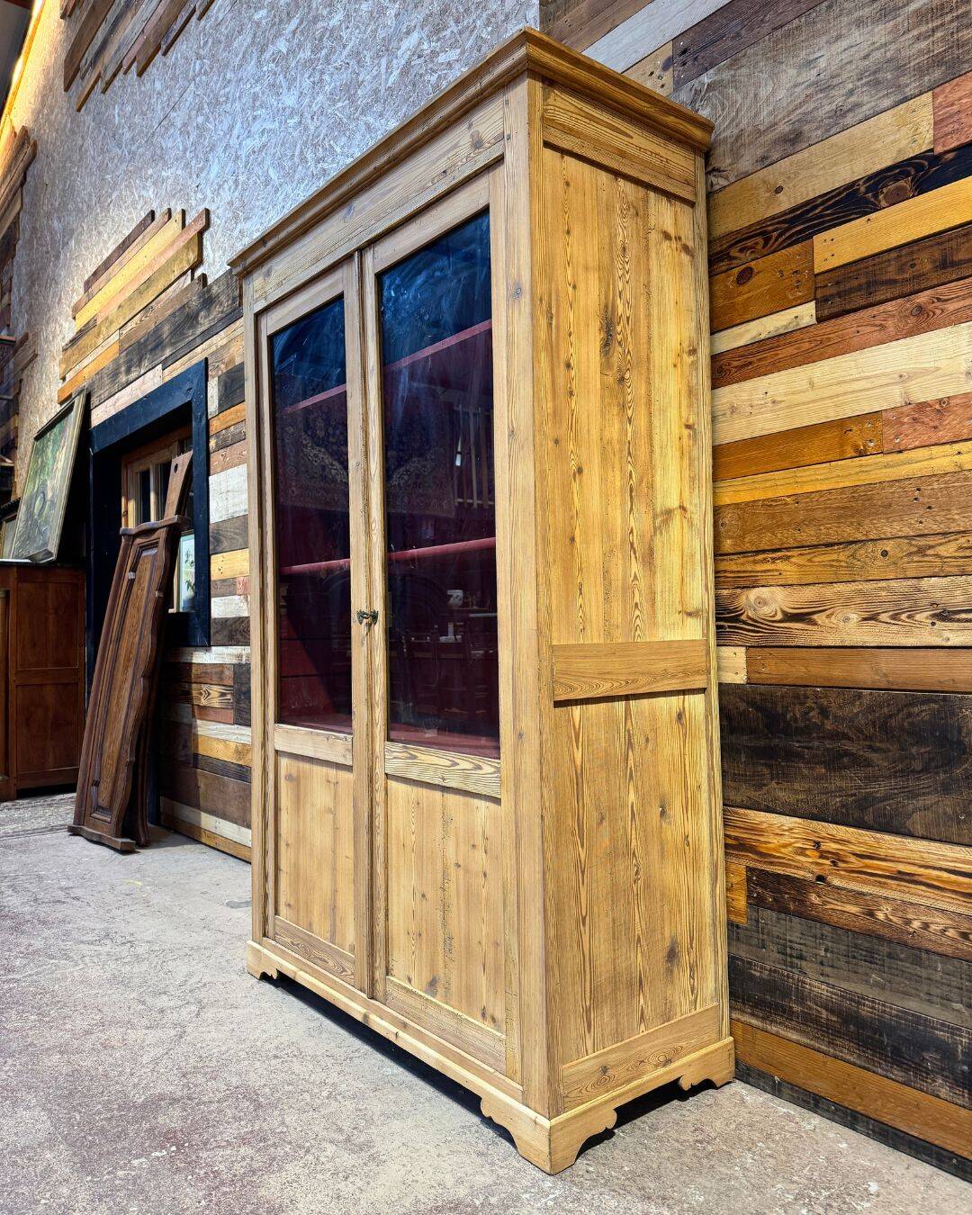 Ancient library - early 19th century