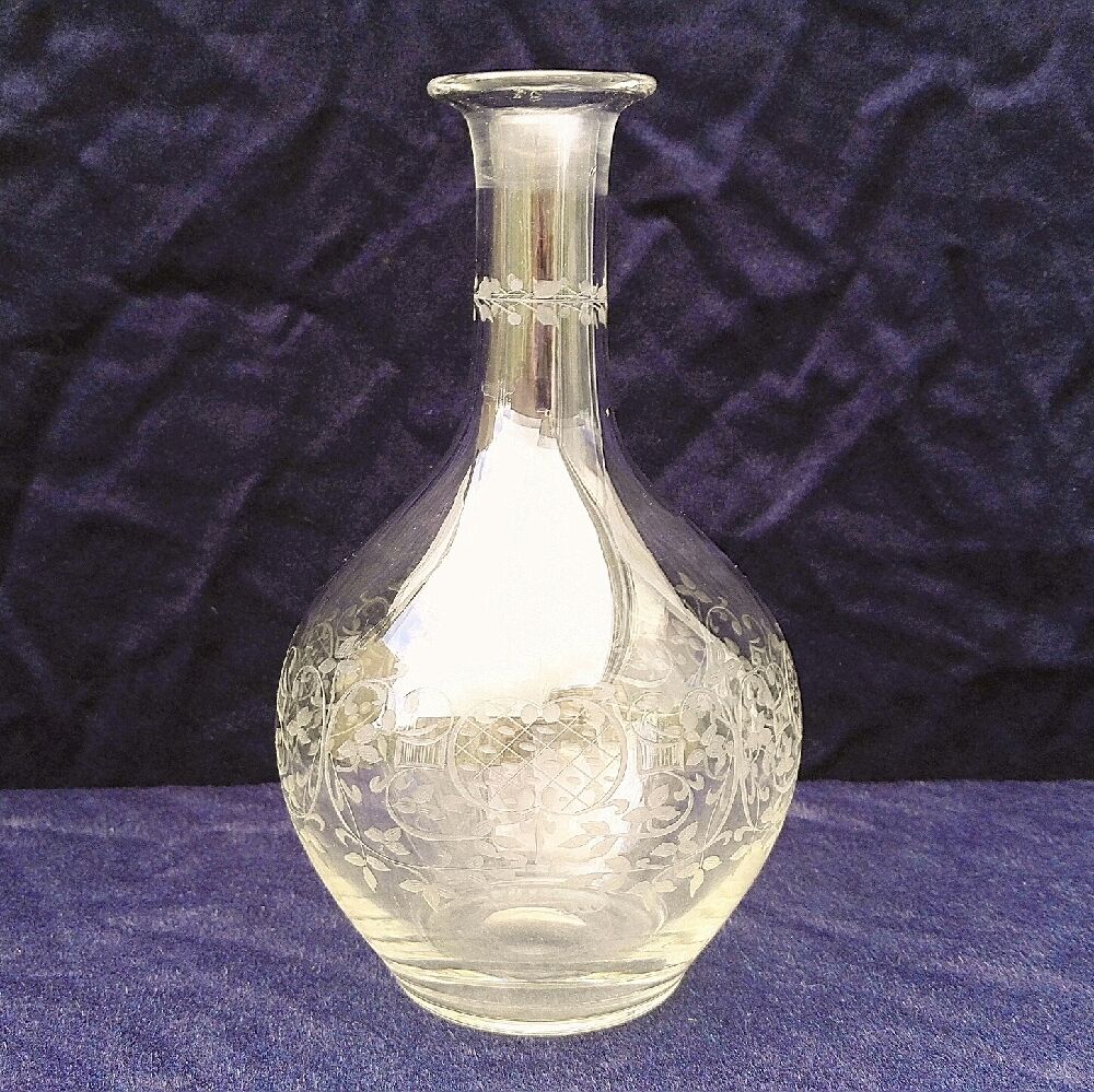Chiseled glass decanter decoration foliage 50's vintage