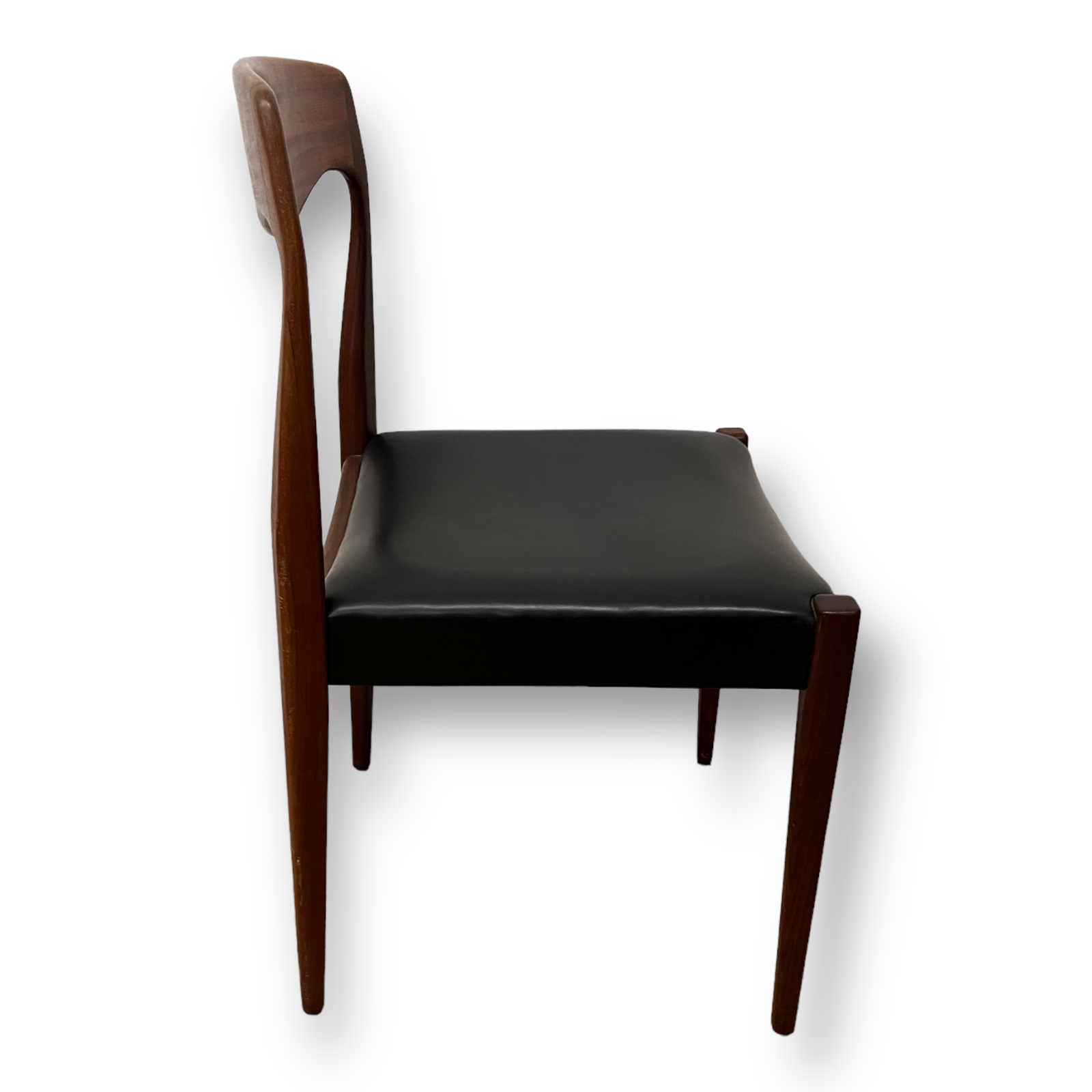 6 vintage lounge chairs