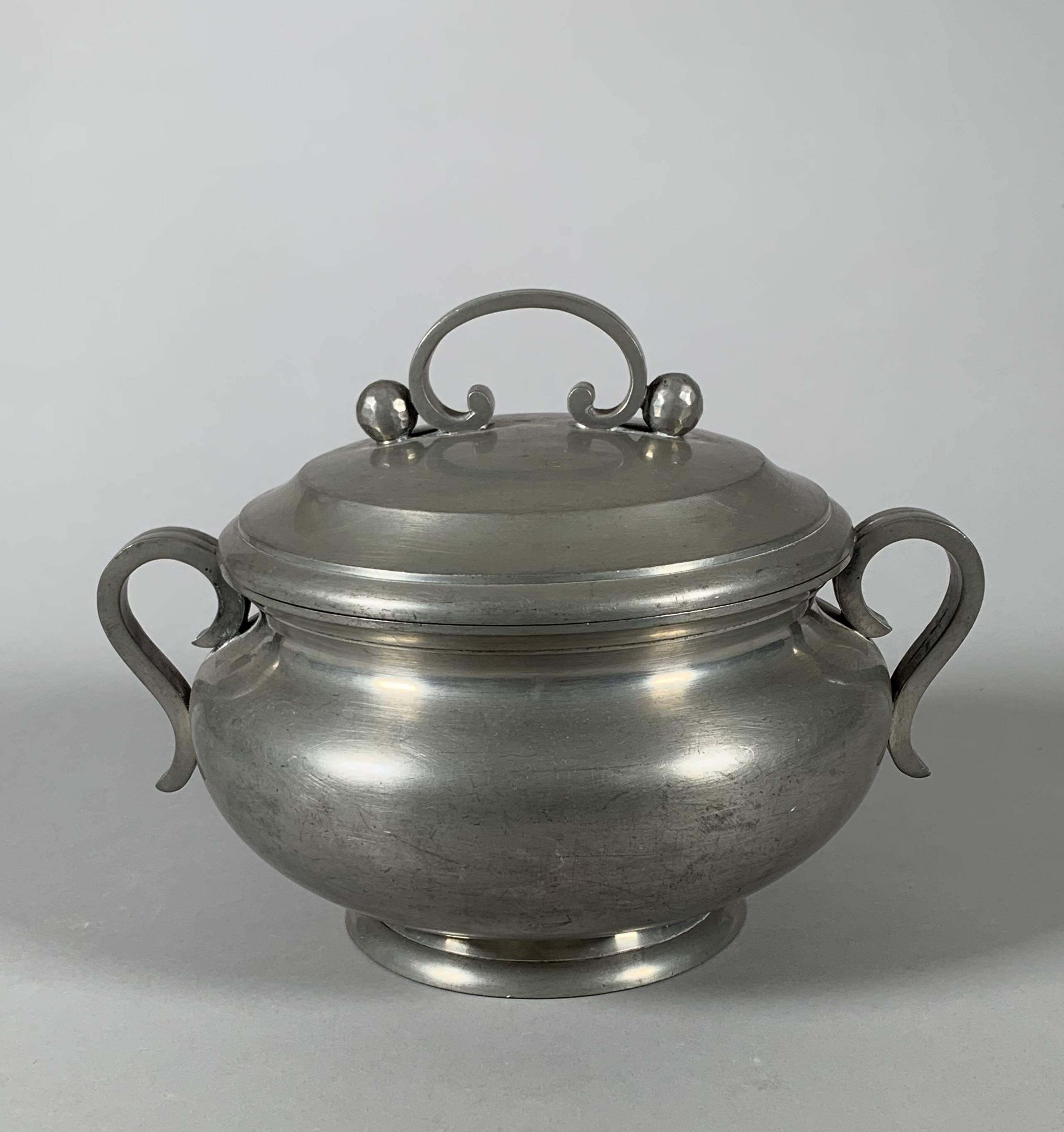 Soup tureen Signed Jean Despres (1889 - 1980) Modernist Style