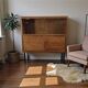 Vitrine / meuble bar / armoire vintage en bois