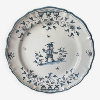 Moustiers earthenware plate, hand painted.