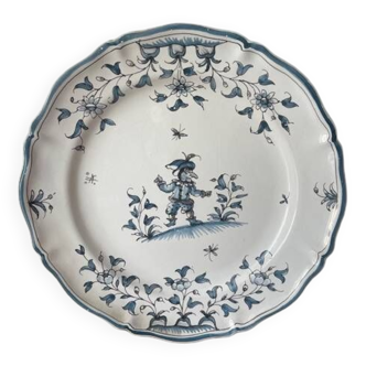 Moustiers earthenware plate, hand painted.