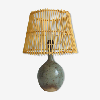 Grey ball lamp in sandstone