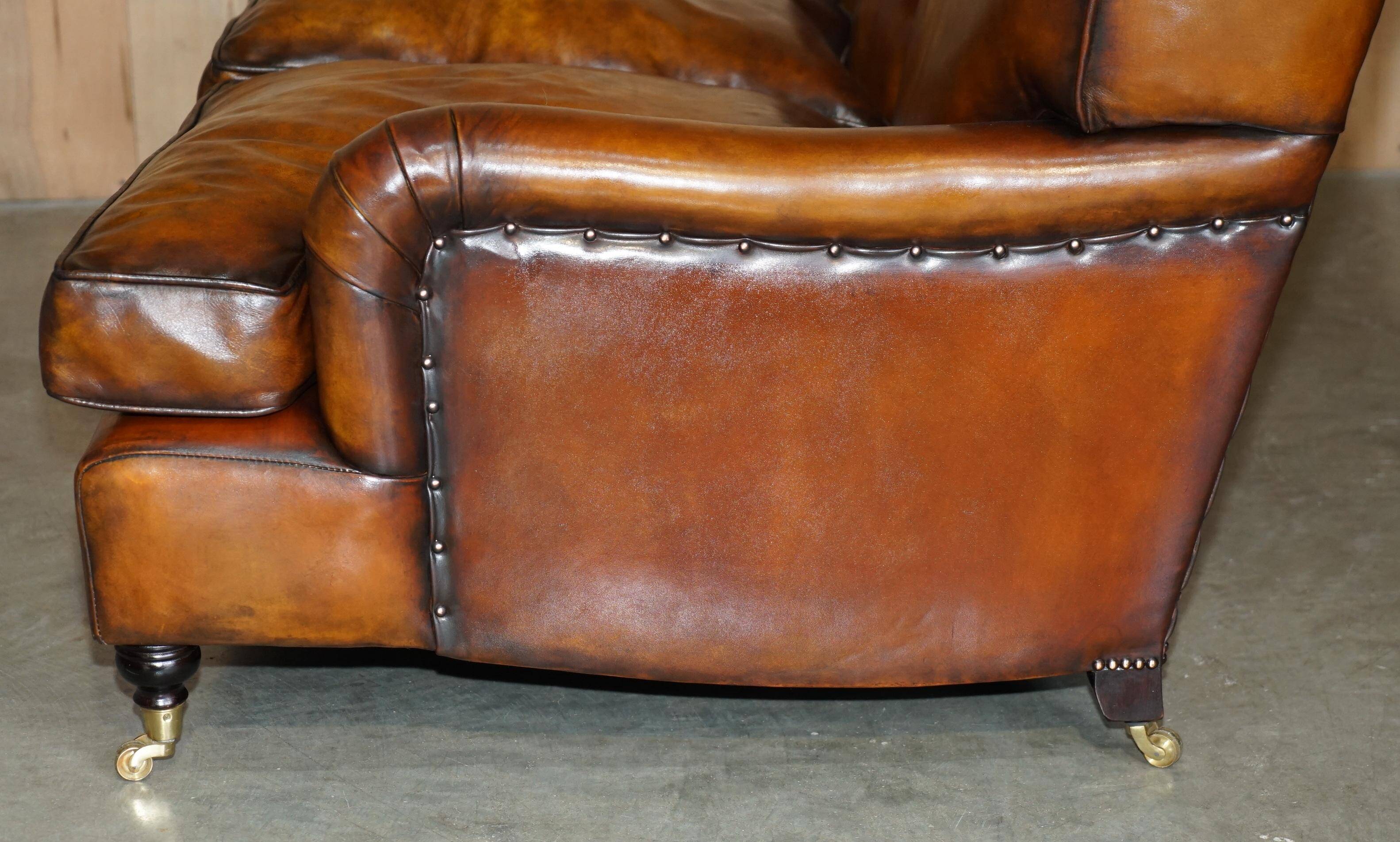 Restored leather Howard & Son canapé style, 204 cm