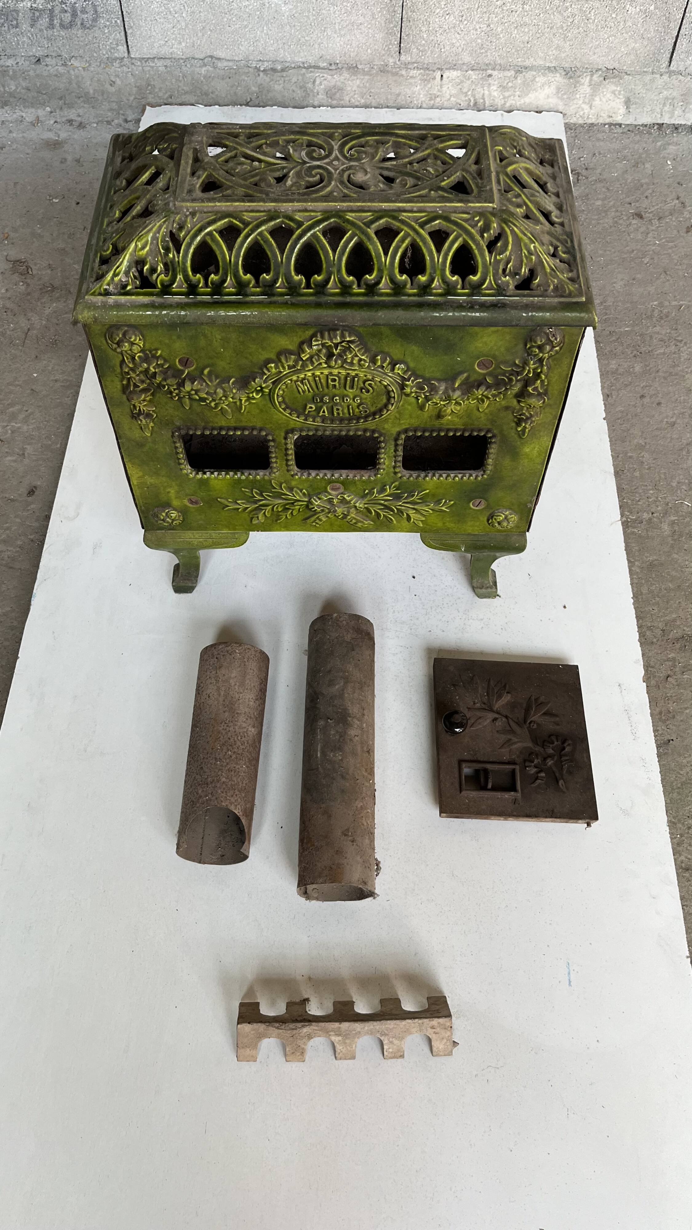 Mirus old enameled cast iron wood stove
