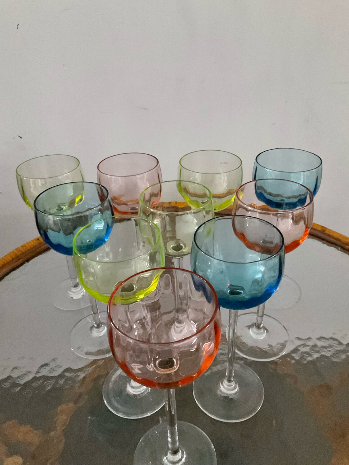 Série de 10 verres à pieds vintage 