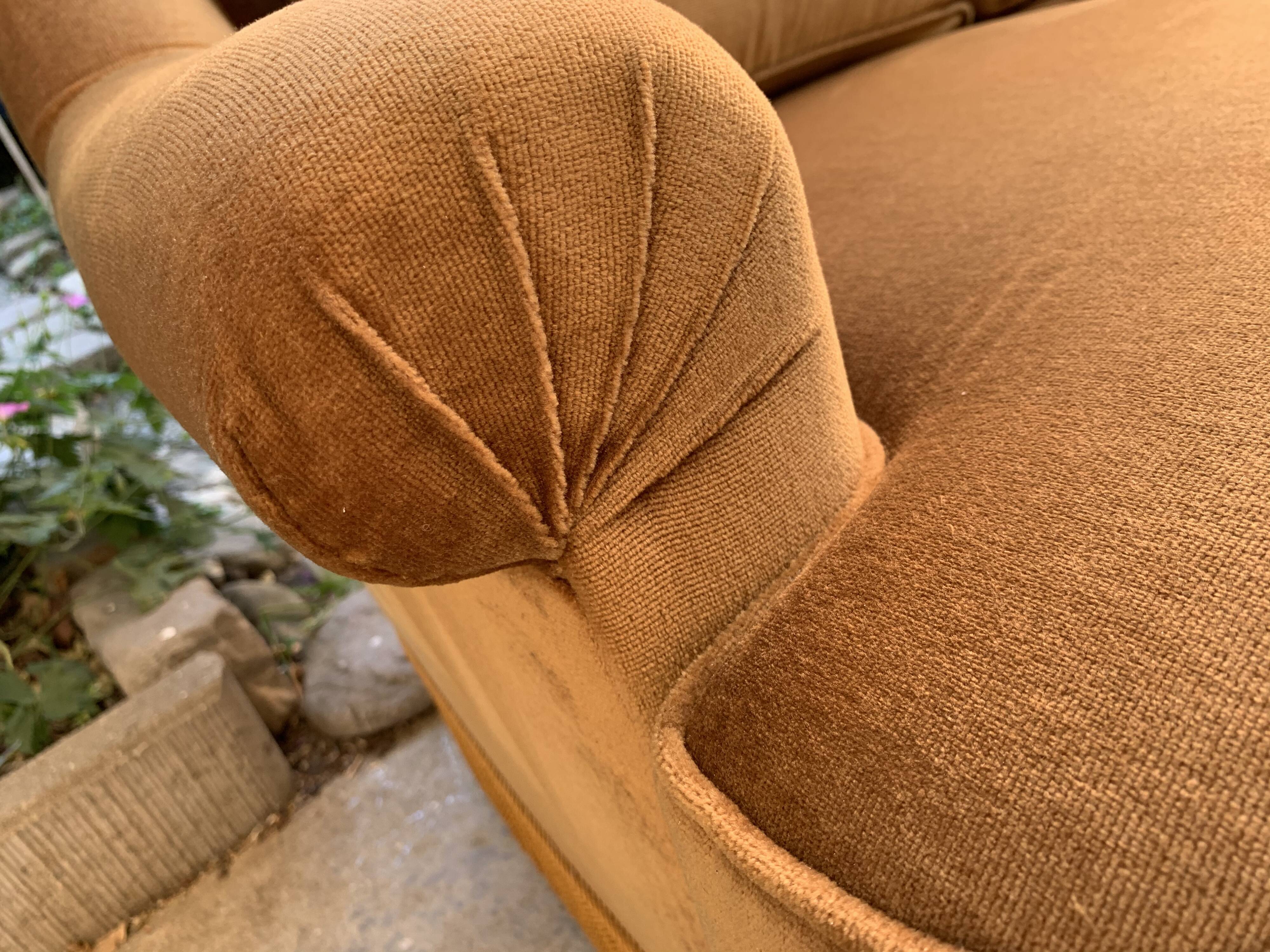 Golden velvet toad sofa