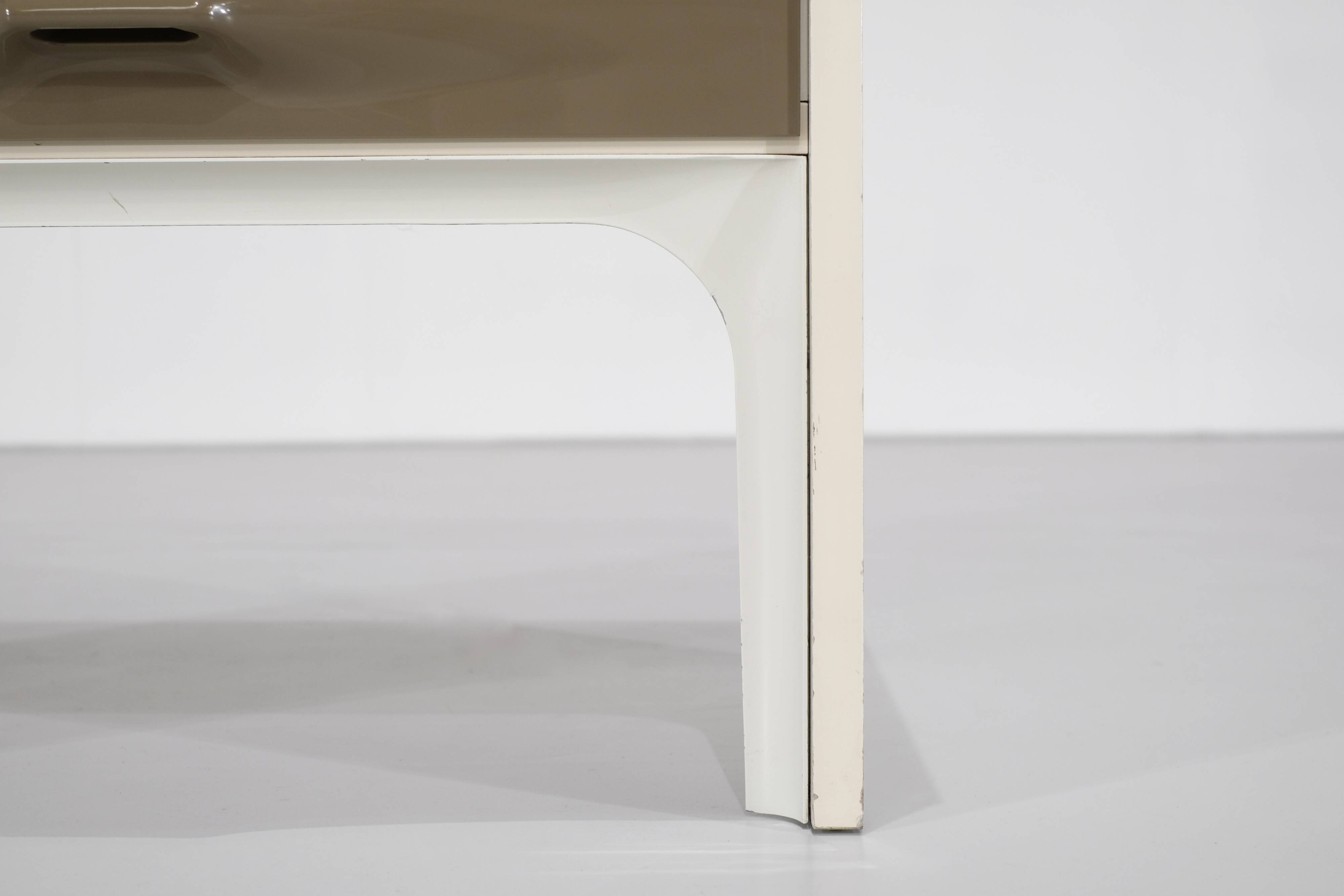 Nightstand "DF2000" by Raymond Loewy for Doubinsky Frères, France,