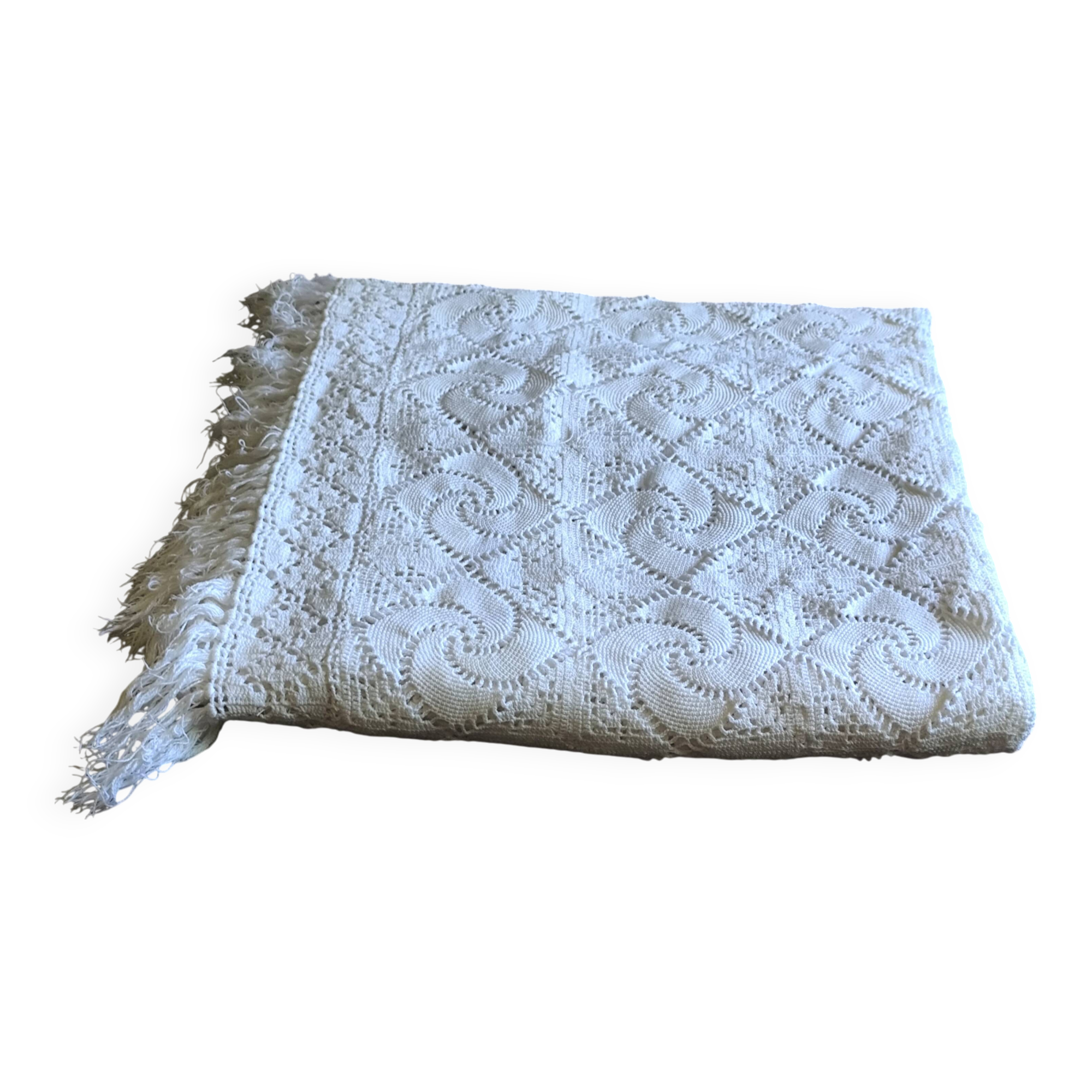 White cotton bedspread, Old crochet bedspread