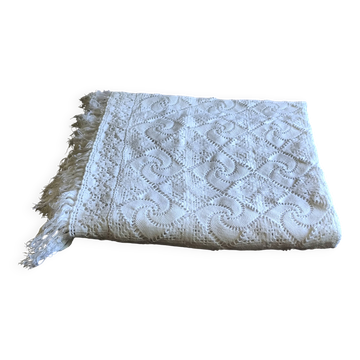 White cotton bedspread, Old crochet bedspread