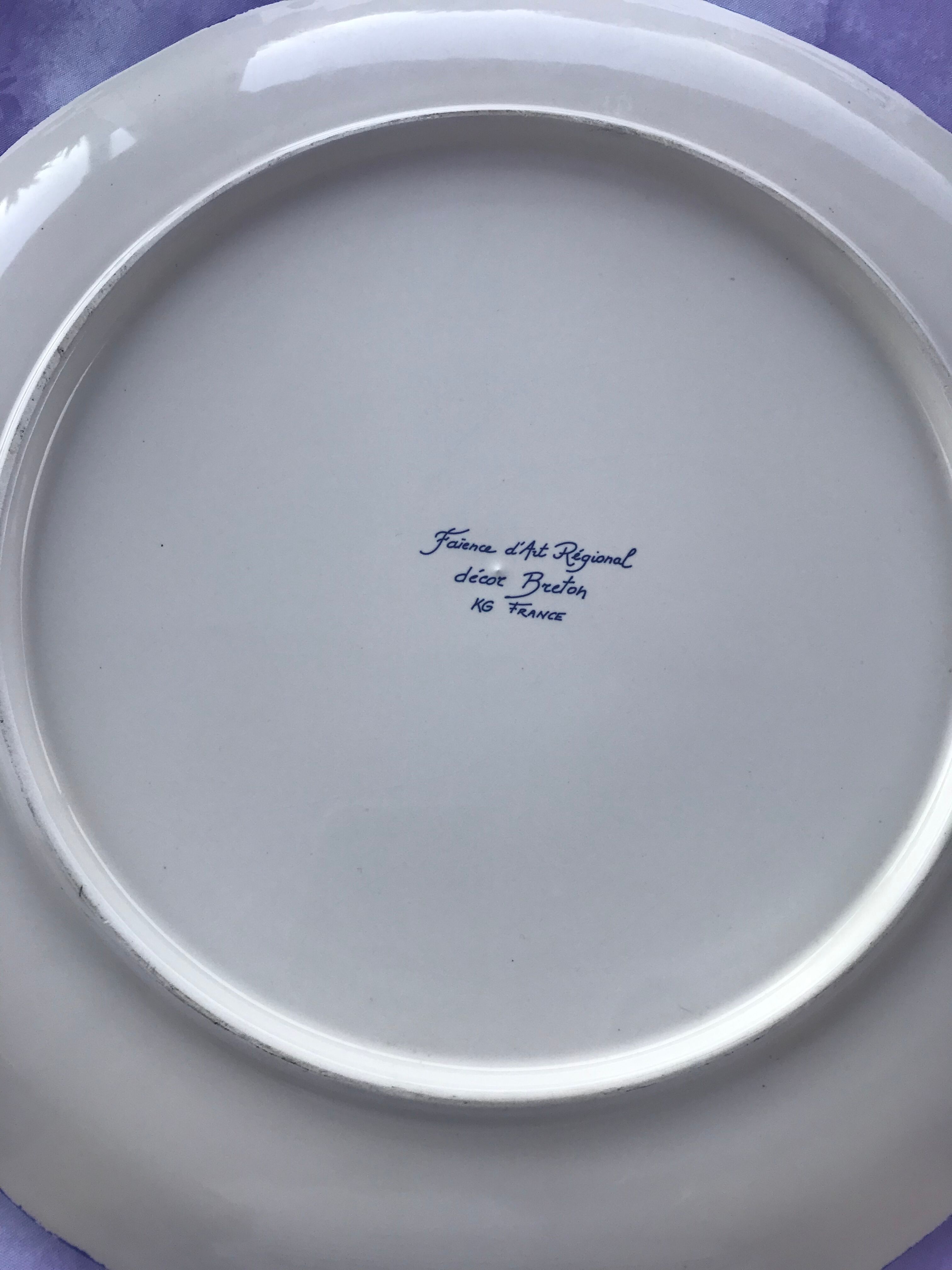 Breton dividing dish