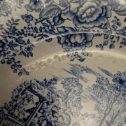 Set of 12 flat plates Terre de fer BP – Blue toile de Jouy pattern