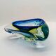 Cendrier, vide-poche triangulaire en verre de Murano, Italie années 1960
