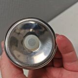 Un magnifique ensemble sel et poivre en acier inoxydable, style space age des années 1980.