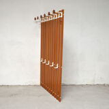 Wall coatrack