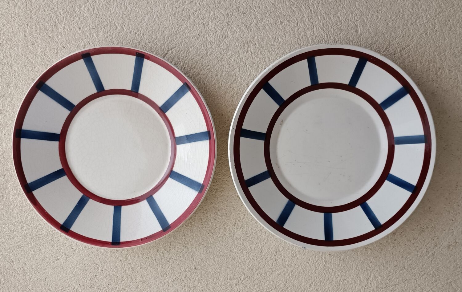 Two saucers model Béarn Creil and Montereau