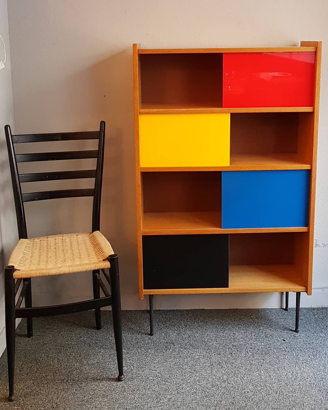 Bibliothèque des années 50