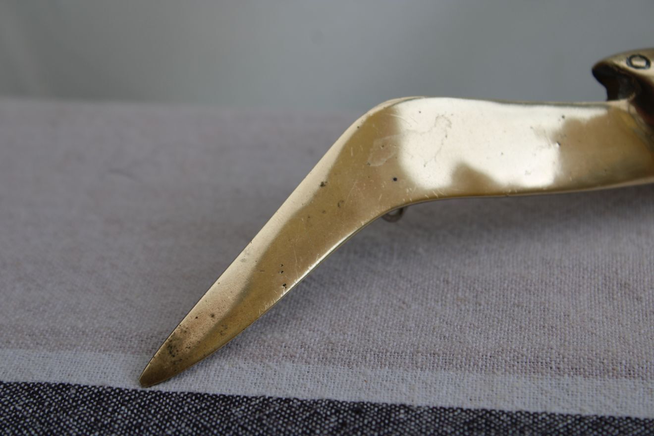 Brass wall decoration element