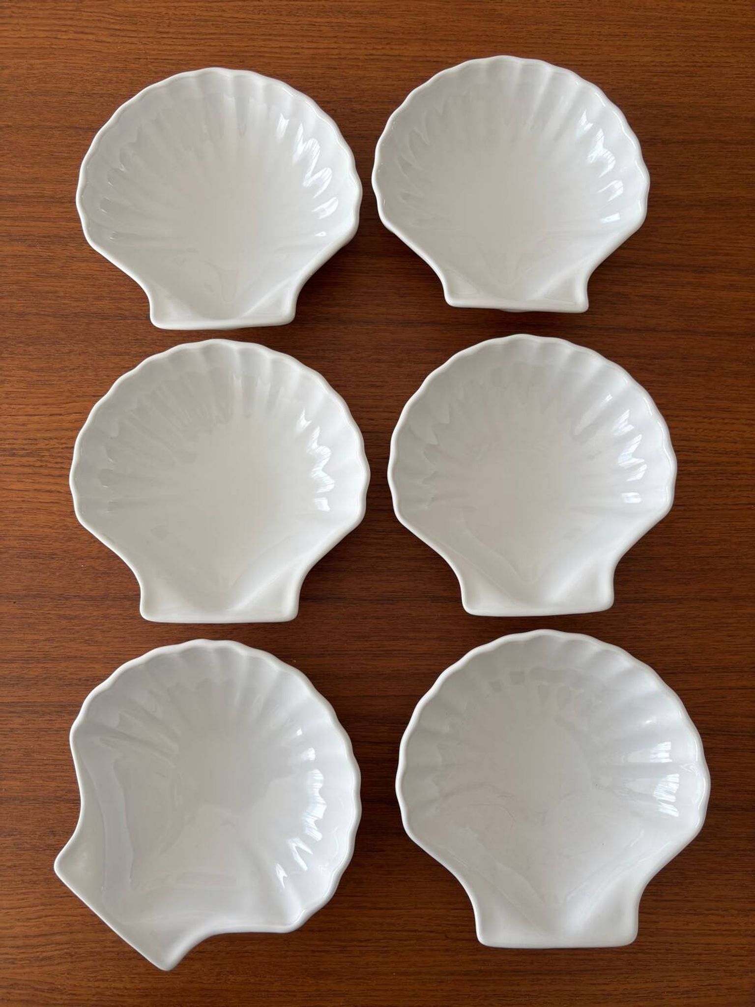 Lot de 6 petits plats coquillage vintage – coupelles en céramique blan